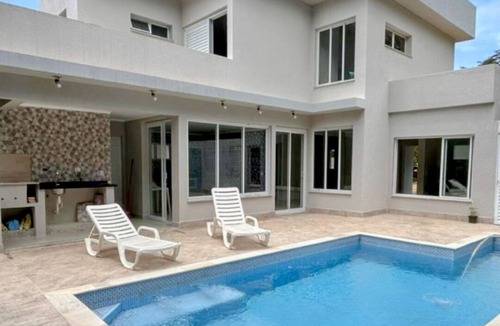 Costa do Sol House | Cozy house, 7 m pool, 3 suites, gated community, Guaratuba Beach, Bertioga