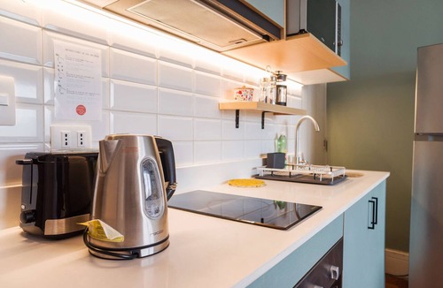 Barrio Italia Apartment | Bright 1BR Apartment with Balcony in Providencia