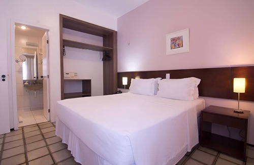 Mucuripe Hotel | Bright Room Near Mucuripe Beach & Handicraft Fair - with Outdoor Swimming Pool!
