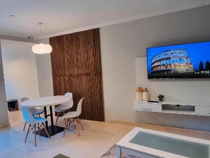 San Juan Apartment | Cómodo departamento con jardín sobre Avenida Libertador