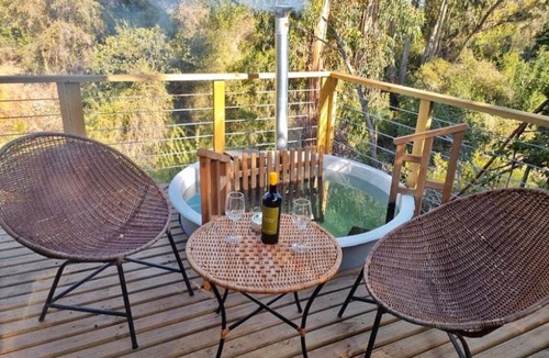 Quillota Bed & Breakfast | cabaña con tinaja en viña narbona wines