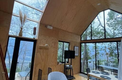 Diguillin Province Ski Chalet | Cabaña con Tinaja para disfrutar y Home Office para teletrabajar se requiere 4x4