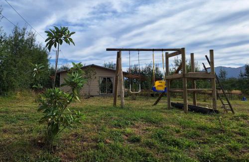 Hornopiren National Park Apartment | cabaña de campo y descanso, vista al volcán aiconsur