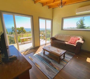 Lenca House | Cabaña Entre Mar y Cordillera