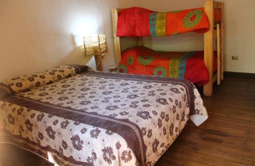 Pisco Elqui Hostel | Cabaña hostal Ema
