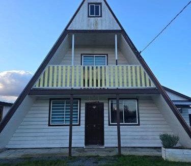 Osorno House | Cabaña Triangular