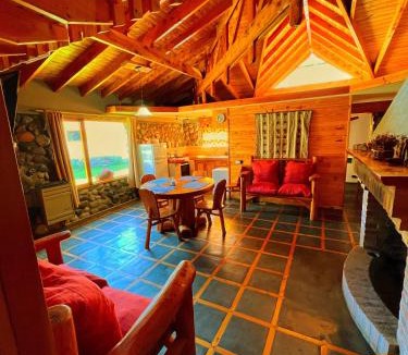 Trevelin Cabin | Cabañas Casa de Piedra
