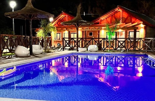 La Banda House | Cabañas las brisas