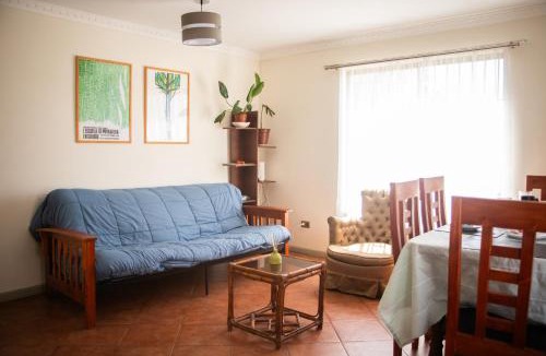 Curico House | Casa Avenida Amsterdam