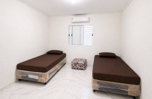 Aviacao Bed & Breakfast | Casa com piscina e churrasqueira a 100m da praia perfeita para famílias