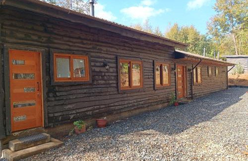 Pinto Ski Chalet | Casa con quincho y piscina privados