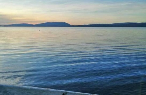 Villarrica House | Casa con vista al lago y playa privada