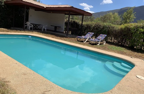 Olmue House | Casa de Campo Tranquila con Piscina y Amplio Jardín