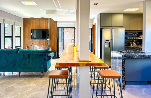 V Cristina House | Casa de Inverno em Campos com Lareira e Jacuzzi