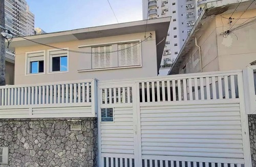 Gonzaga Apartment | Casa em Santos a 850m da Praia do Gonzaga