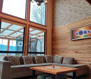 Villarrica Ski Chalet | Casa en la montaña, exclusivo vehículo 4x4
