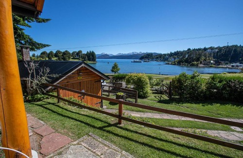 Llao Llao Ski Chalet | Casa en Llao Llao con vista al lago y campo de golf