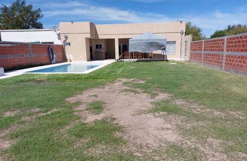Gowland House | Casa Quinta LA ESQUINA
