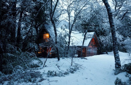 Malalcahuello Ski Chalet | Casa Rio l River & Forest - 4 Bedroom/4 Bathroom Mountain Chalet