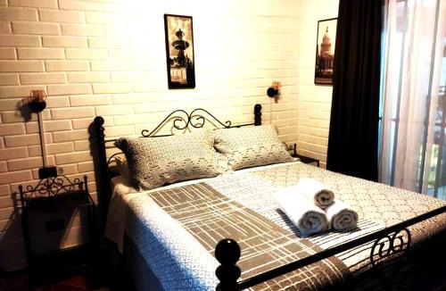 Santa Cruz Bed & Breakfast | Casa Roble Añejo Bed & Breakfast