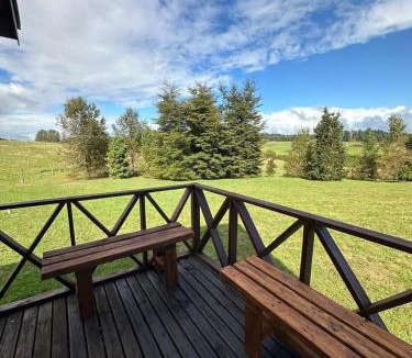 Frutillar House | Casa Ruca con vista al campo