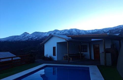 Olmue Apartment | Casa Vista del sol, con piscina, tinaja, y quincho