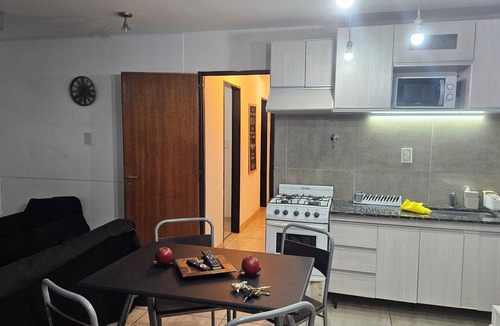 Mendoza City Center Apartment | Centrally located apartment, which allows your pet.