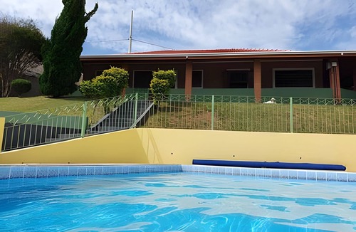 Bom Jesus dos Perdoes House | Chácara com piscina aquecida- Perdões