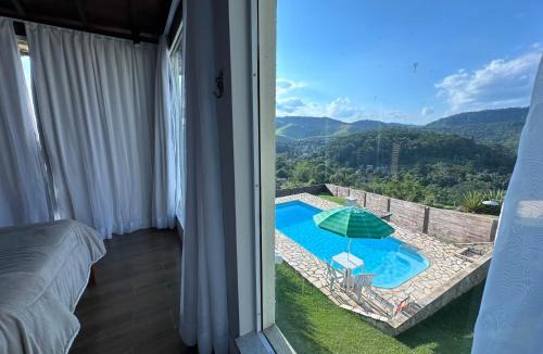 Miguel Pereira Cabin | Chalé Requinte da Serra