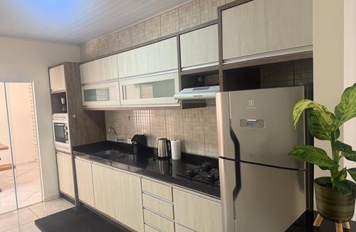 Foz do Iguacu House | Charming 2-bedroom house in serene Foz do Iguaçu with AC