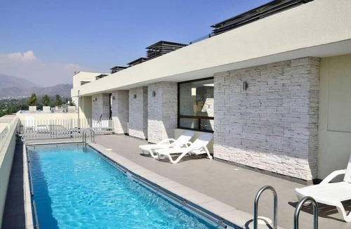 Apoquindo Apartment | Charming Studio - w/Mountain View, Pool, & Gym