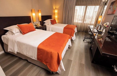 Microcentro Hotel | Charming Unit | Rooftop Pool & Sauna | Steps to Florida Street | Pet- Friendly