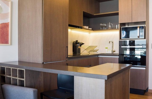 El Golf Apartment | Chic 2BR2BA Haven in the Heart of Las Condes Oasis