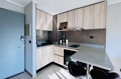 La Florida Apartment | City View Apt w/Free Parking & Rooftop Terrace