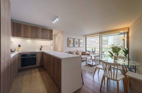 Apoquindo Apartment | Comfortable Apartment in Las Condes: Pool and Gym!