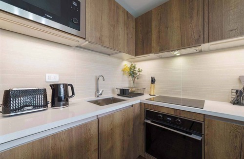 Apoquindo Apartment | Comfortable Apartment in Las Condes: Pool and Gym!