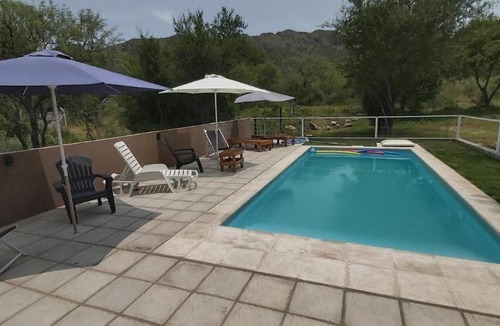 Potrero de los Funes Ski Chalet | Complejo de Cabañas Las Abelias