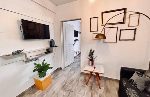 Almagro Apartment | Confortable, cómodo 2 ambientes en Almagro con balcón a 100 metros del Hospital Italiamo Ubicado sobre calle tranquila