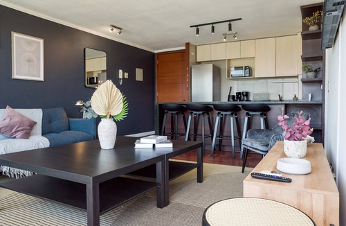 Apoquindo Apartment | Contemporary 2BR City Apartment | Perfect Getaway!