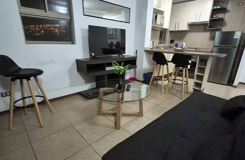 Valparaiso Apartment | Cozy Apartment with a Balcony, Pool, and Beautiful View in Valparaíso
