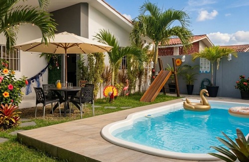 Bairro das Industrias House | Cozy house with leisure area, comfort and tranquility in João Pessoa.