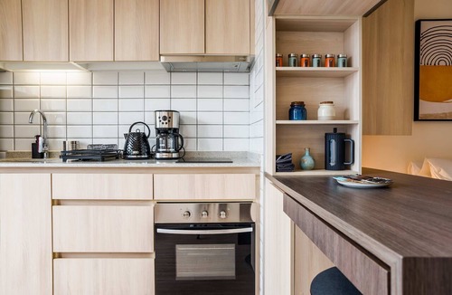 Nunoa Apartment | Cozy Nunoa Apt for 2 with Balcony Views