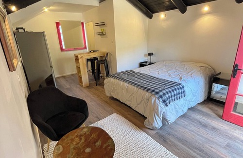 Zapallar Apartment | Cozy studio for one or two people, just 10 minutes walk from Zapallar beach!