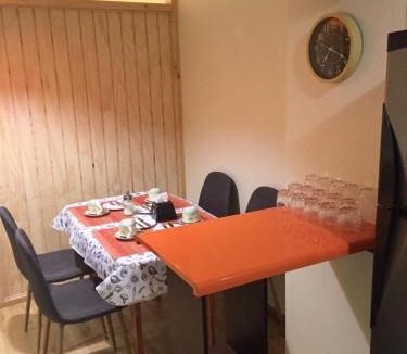 Tome Apartment | Departamento completo 41 mts2 -2 habs y 1 futón - Centro Tomé - 5 personas - Edificio Don Francisco max