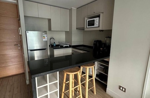Las Condes Apartment | Departamento moderno frente a Clínica Las Condes + estacionamiento