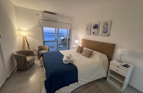 Corrientes Apartment | Departamento sobre el Rio.