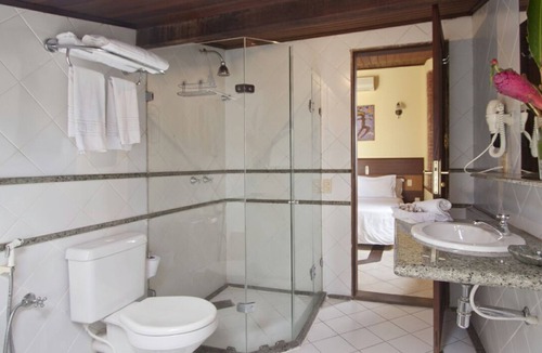 Santo Antonio Apartment | Direita S. Antonio Room Double suite with bathroom and air conditioning