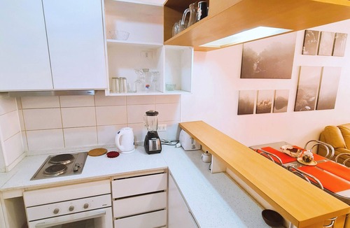Lastarria Apartment | Discover Santiago from our charming apartment!