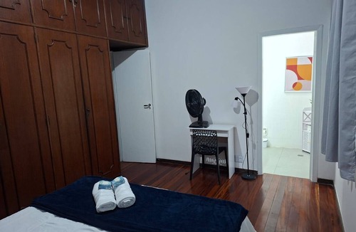 Joao Pinheiro House | Double bedroom suite. Eucharistic Heart. Garage subject to availability.