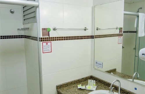 Foz do Iguacu City Centre Hotel | Double Rooms | Free Breakfast | Near National Park